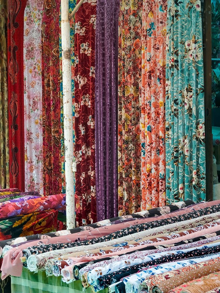 Jayma Bazaar-one of the greatest traditional markets in central Asia City Osh in the Fergana Valley